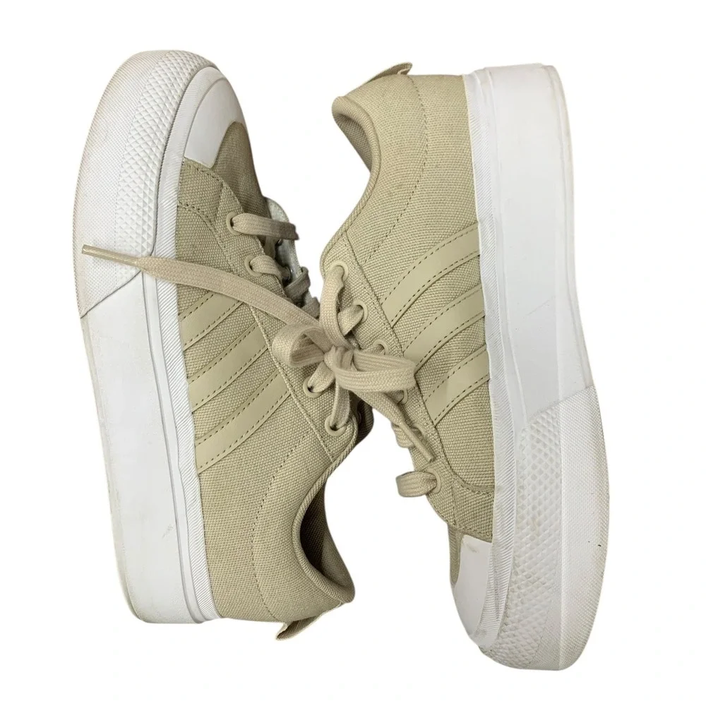 Adidas Bravado 2.0‎ Platform Skate Sneaker (Women) SZ 7 Beige/ beige/ white